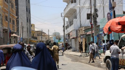 Somali Cumhurbaşkanı'nın konvoyuna bombalı saldırı