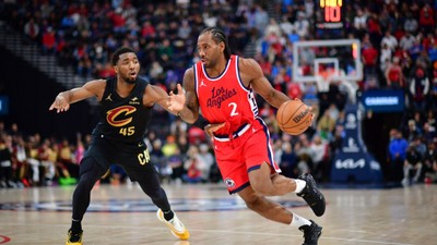 Kawhi Leonard, Cleveland Cavaliers'ı tek başına yıktı