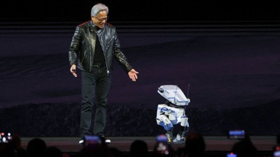 Nvidia CEO'su insansı robot devrimi için tarih ve fiyat verdi