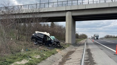 Köprü altında feci kaza: Sırp dansçı öldü