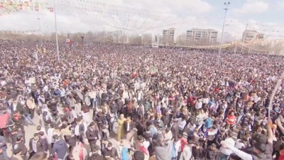 Diyarbakır'da Nevruz kutlamaları başladı: Bir ilk yaşandı