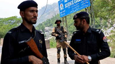 Pakistan’da okul otobüsüne saldırı: Çok sayıda ölü ve yaralı var