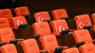 Meclis'te Lozan tepkisi