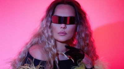 Demet Akalın, Bodrum'daki yeme-içme fiyatlarına isyan etti
