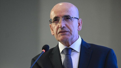 Hazine yedi ayda 1,4 trilyon lira açık verdi