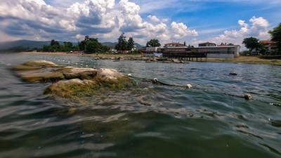 İznik'te bazilikanın çevresindeki mezarlıklar gün yüzüne çıkarılıyor