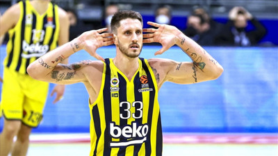 Anadolu Efes ve Fenerbahçe formaları giymişti: Polonara basketbolu bıraktı
