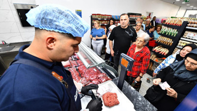 İzmir’de güvenilir gıda ve ekonomik alışverişin adresi: İZMAR