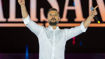 Alişan'dan kardeşinin doğum gününde duygusal paylaşım