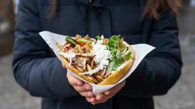 Evde hazırlaması çok kolay. 6 adımda patatesli et döner tarifi