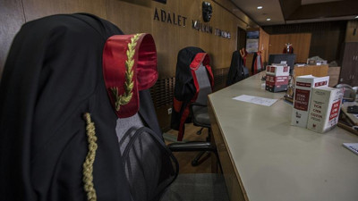 Danıştay, hukuk fakülteleri için 100 bine çekilen sıralama şartını durdurdu