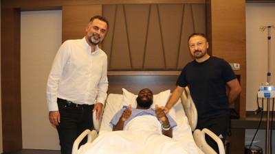 Galatasaray maçında sakatlanmıştı: Gaziantepli M'Bakata ameliyat oldu