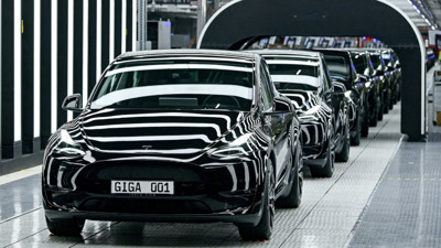 Tesla 13 binden fazla aracı geri çağırıyor