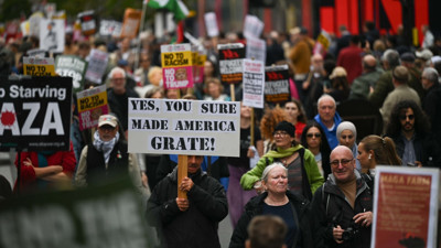 Trump’a Londra’da dev protesto