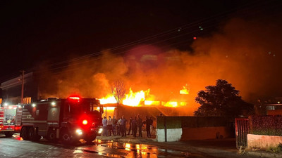 İzmir'de korkutan yangın