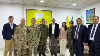 Barrack, Mazlum Abdi ile yol haritasını görüştü