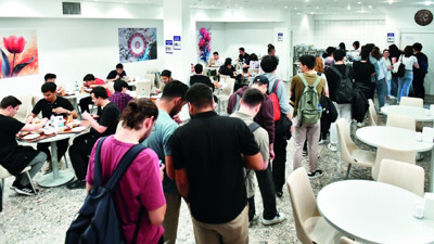 Gençler zor bela okuyor