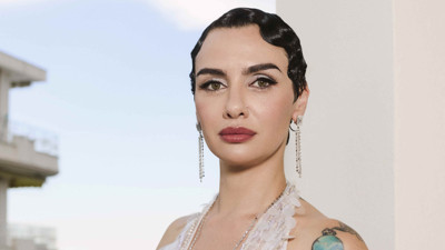 Birce Akalay’dan 20 yıl öncesine yolculuk