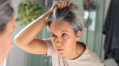 Saç beyazlaması ile kanser arasında yeni bir bağlantı keşfedildi
