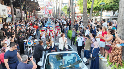 Altın Portakal'da seyirci sayısı 120 bine ulaştı