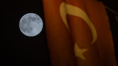 Kunduz Ayı nefes kesti