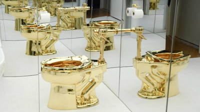 Altından yapılan klozet açık artırmaya çıkıyor