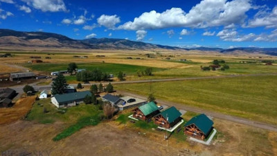 95 milyon TL'ye bütün köyü satın aldı