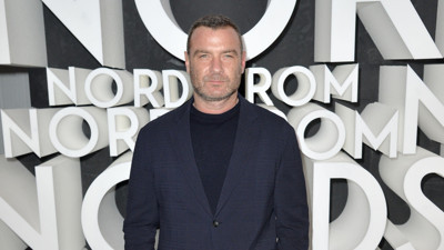 Ünlü oyuncu apar topar hastaneye kaldırıldı