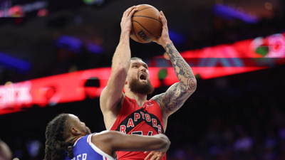 Raptors, 76ers'ı üçüncü çeyrekte yıktı