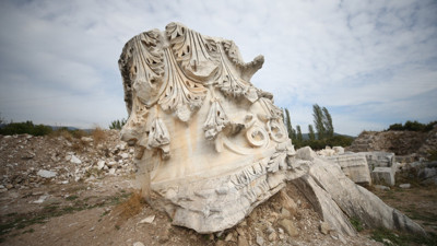 Balıkesir'de bulunan devasa sütunlar Roma dönemi hakkında ipucu veriyor