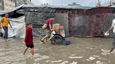 Dram üstüne dram: Çadırlar sular altında kaldı