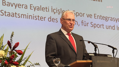 Almanya’da Noel pazarlarında güvenlik artırıldı