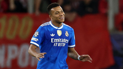 Kylian Mbappe abarttı, 6 dakika 43 saniyede tarihe geçti