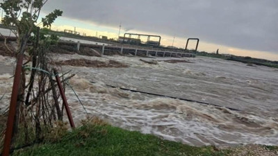 Tuzla Çayı taştı: Tarım arazileri su altında kaldı