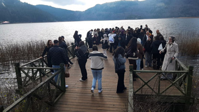 Bolu’nun doğa harikası Abant Gölü’ne ziyaretçi akını