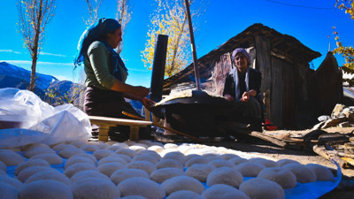 Gönüllü mesai başladı: Her ev için 200 tane pişirmek zorundalar