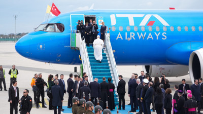 Türkiye'den bir Papa geçti