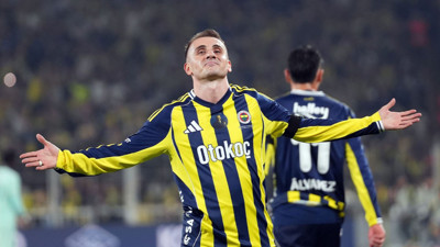 Galatasaray taraftarından Kerem Aktürkoğlu'na tepki: Fenerbahçe derbisine getirdiler