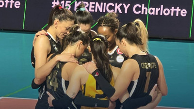 VakıfBank, CEV Şampiyonlar Ligi'nde Alba Blaj'ı 3-1'le devirdi