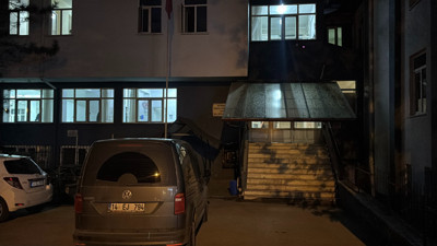 Kendisini bacağından bıçakladı