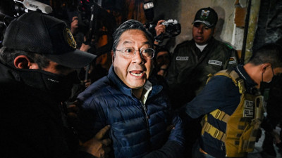 Yolsuzluk soruşturması derinleşti: Eski devlet başkanı tutuklandı