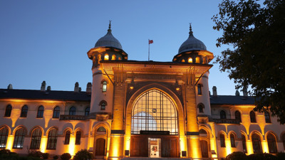 Üniversiteye ücretli girişe mahkeme 'dur' dedi