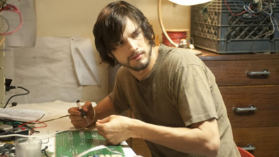 Ashton Kutcher'dan Gucci itirafı: Beni kilolu buldukları için kovdular