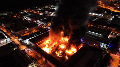 Kimyasal fabrikasında yangın