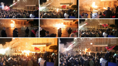 Başkent karıştı, başbakanlık binasına molotoflu saldırı