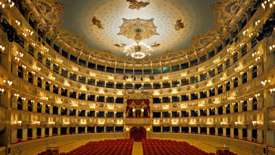 Ahmet Ertuğ’un 50 yıllık sanat yolculuğu Venedik’te