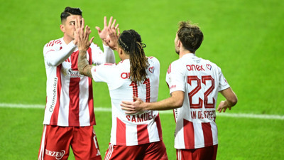 Antalyaspor, Samsunspor'u çok rahat geçti: 3-1