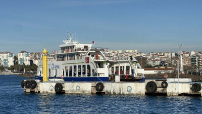 Bozcaada ve Gökçeada'da feribot seferlerine fırtına engeli