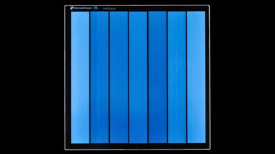 Bu cam parçasına 2 milyon kitaba eşdeğer veri sığabiliyor