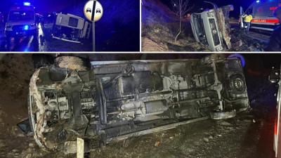 İşçi servisi şarampole devrildi: 17 yaralı